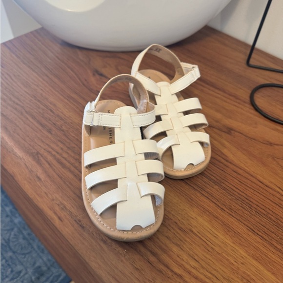 Marc Fisher - White Toddler Sandals - Size 10 - Picture 2 of 3
